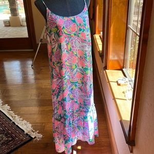 Fun light perfect for summer lily dress worn one time